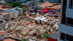 CNNE 717458 - persona fallece tras el derrumbe de un edificio en brasil