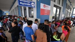 CNNE 718114 - inmigracion venezolana a peru, ¿cual ha sido el impacto economico?