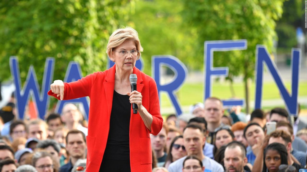 CNNE 718659 - warren- ¿suben o no los impuestos a la clase media por su plan de salud?