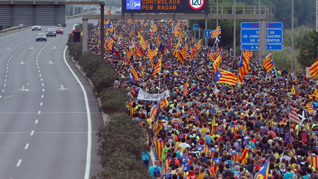 CNNE 718907 - protestas y huelga general en cataluna