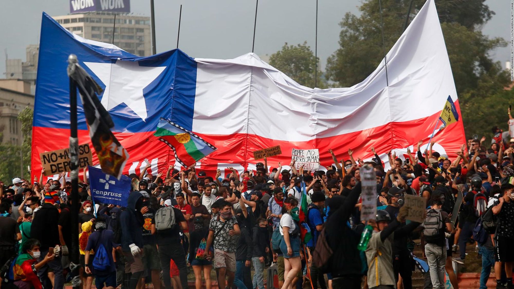 CNNE 722250 - nino muerto en las protestas en chile