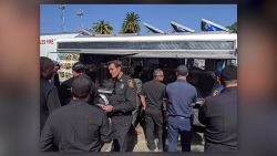 CNNE 725402 - lebron james envia comida a los bomberos en california