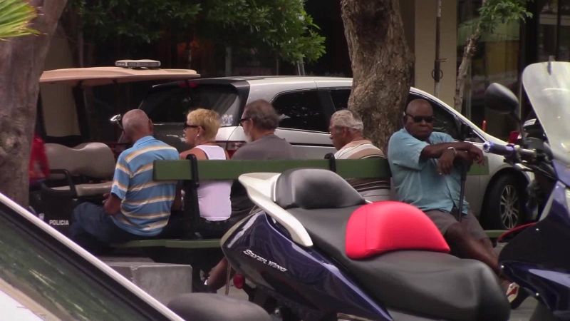 Absentismo de empleados públicos en puerto rico va en aumento, según un reporte | cnn