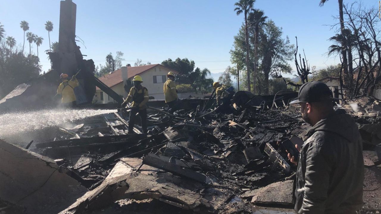 CNNE 726491 - bomberos contienen 50% de incendio en san bernardino