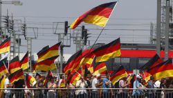 CNNE 727472 - alemania- dresde declara 'emergencia nazi"