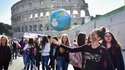 CNNE 729104 - escuelas italianas emprenden el cambio climatico