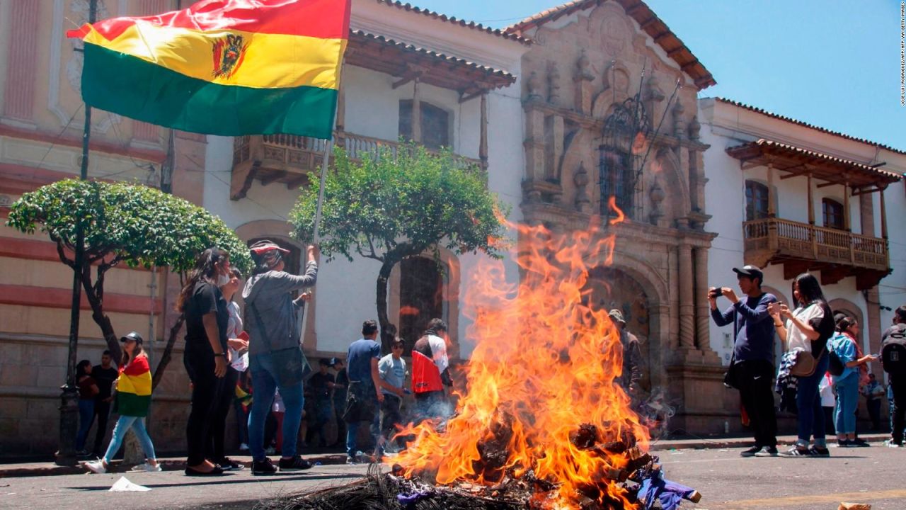 CNNE 729641 - bernal, sobre bolivia- las elecciones "se las robaron"