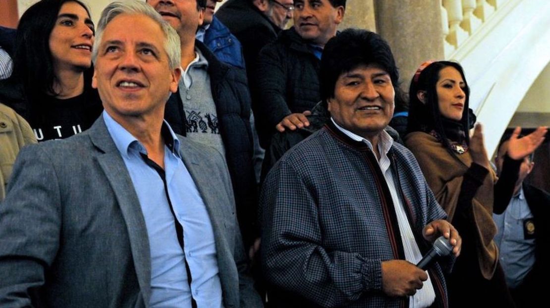 Álvaro García Linera (izquierda) y Evo Morales, durante las elecciones del 20 de octubre.