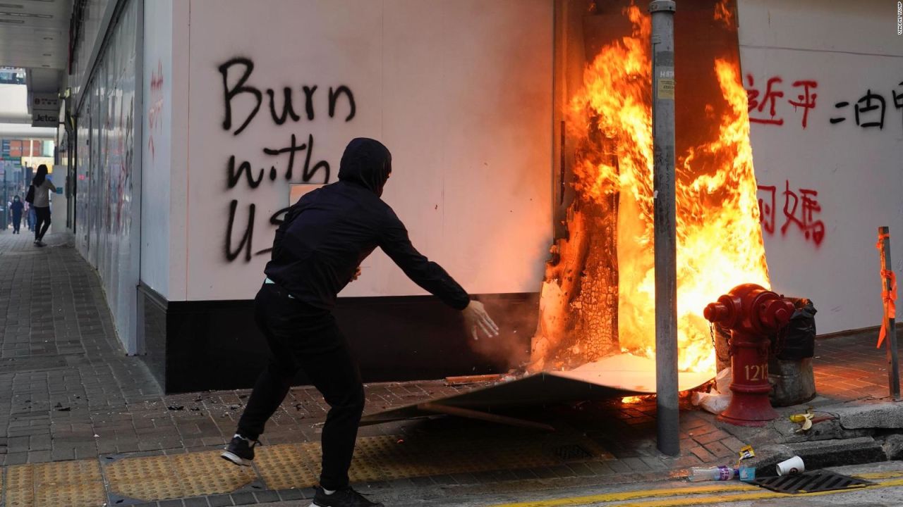 CNNE 730501 - recrudecen las protestas en hong kong