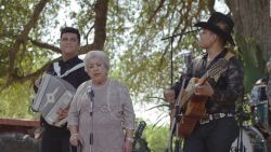 CNNE 731264 - la abuela que consiguio una nominacion a los latin grammy