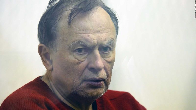 Espeluznante asesinato de una joven presuntamente a manos de su profesor de historia de 63 años en rusia | cnn