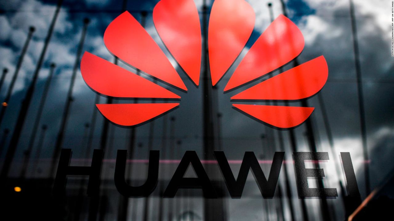 CNNE 732098 - llego el telefono plegable de huawei