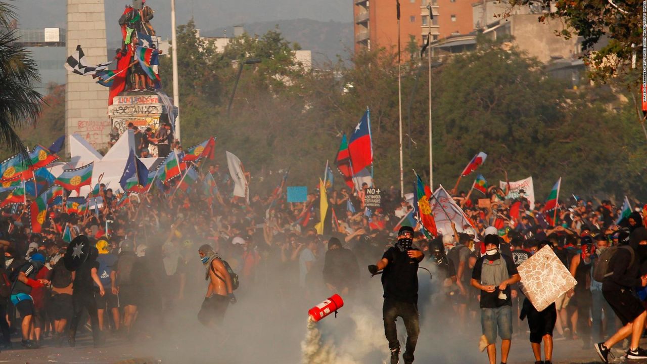 CNNE 733577 - cronologia- un mes de protestas en chile