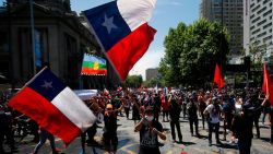 CNNE 733631 - chile, el estallido social impulsa una nueva constitucion