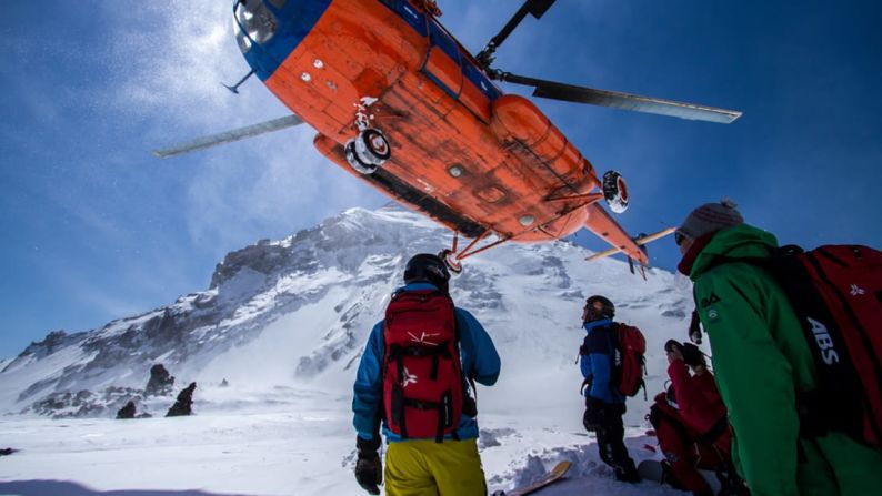 AVENTURA -- Península Kamchatka, Rusia: Recibe su nombre por uno de los mejores lugares de heli-esquí según CNN.