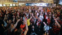 CNNE 734724 - copa libertadores- la despedida multitudinaria de flamengo en rio de janeiro