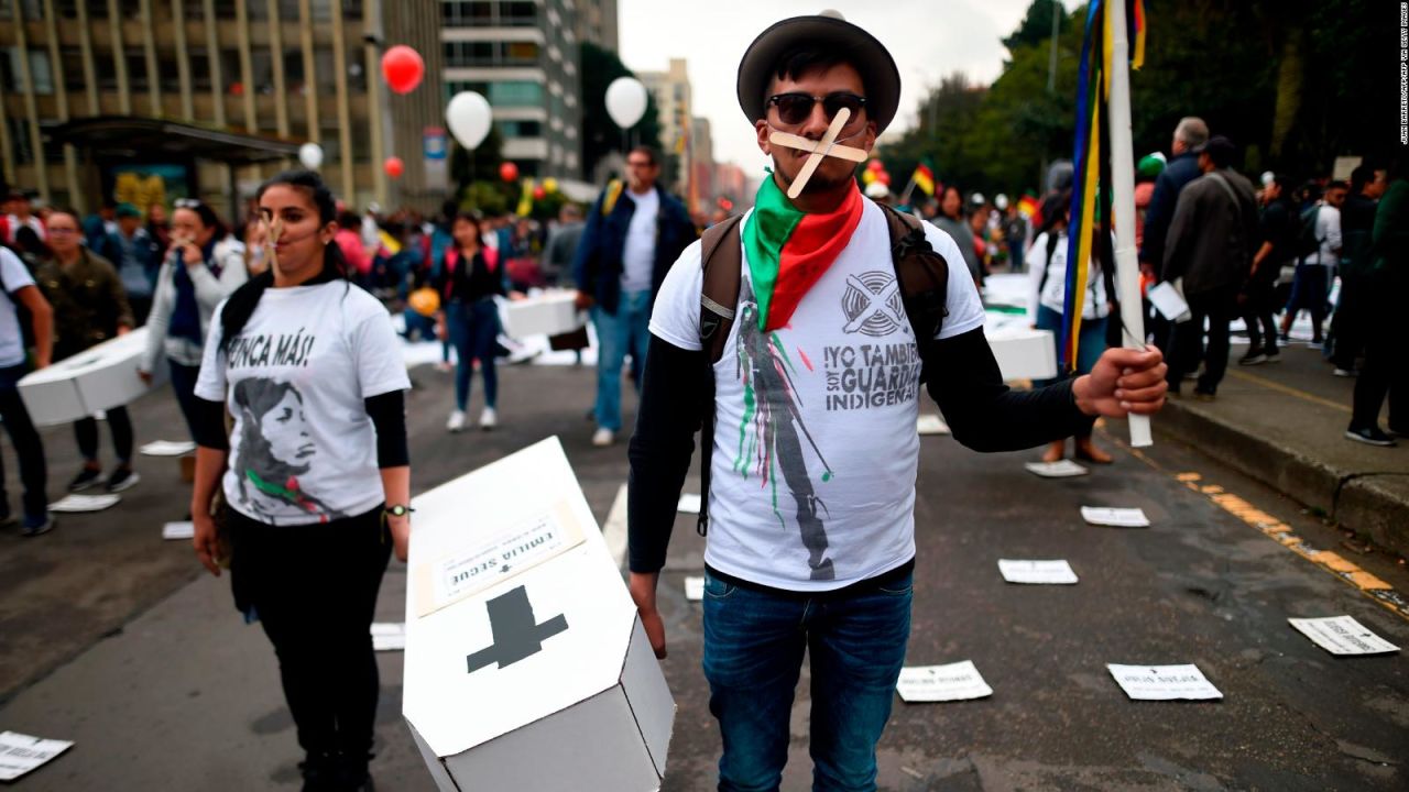 CNNE 734925 - manifestantes salen a las calles por paro nacional