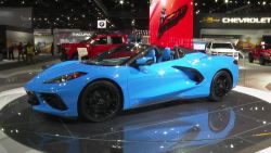 CNNE 735918 - auto show de los angeles exhibe mil automoviles