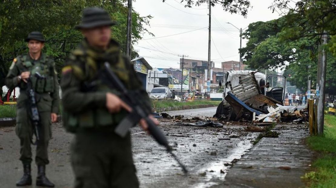 CNNE 735941 - colombia-conflict-attack-police