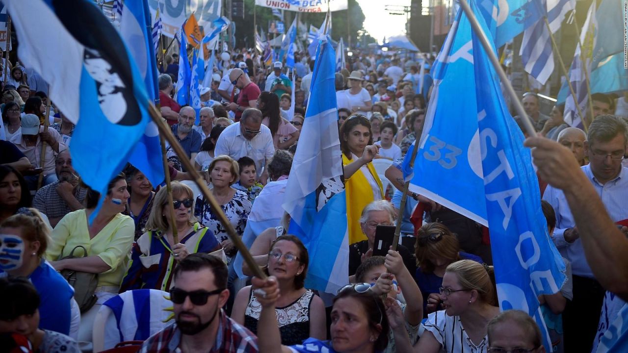 CNNE 735967 - uruguayos regresan a las urnas para elegir presidente