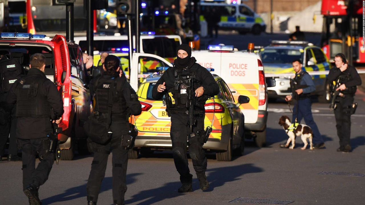 CNNE 738458 - reportan incidente en el puente de londres