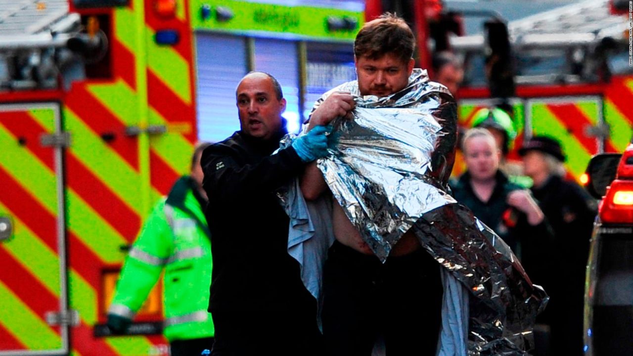 CNNE 738788 - ataques en londres y la haya generan panico en europa