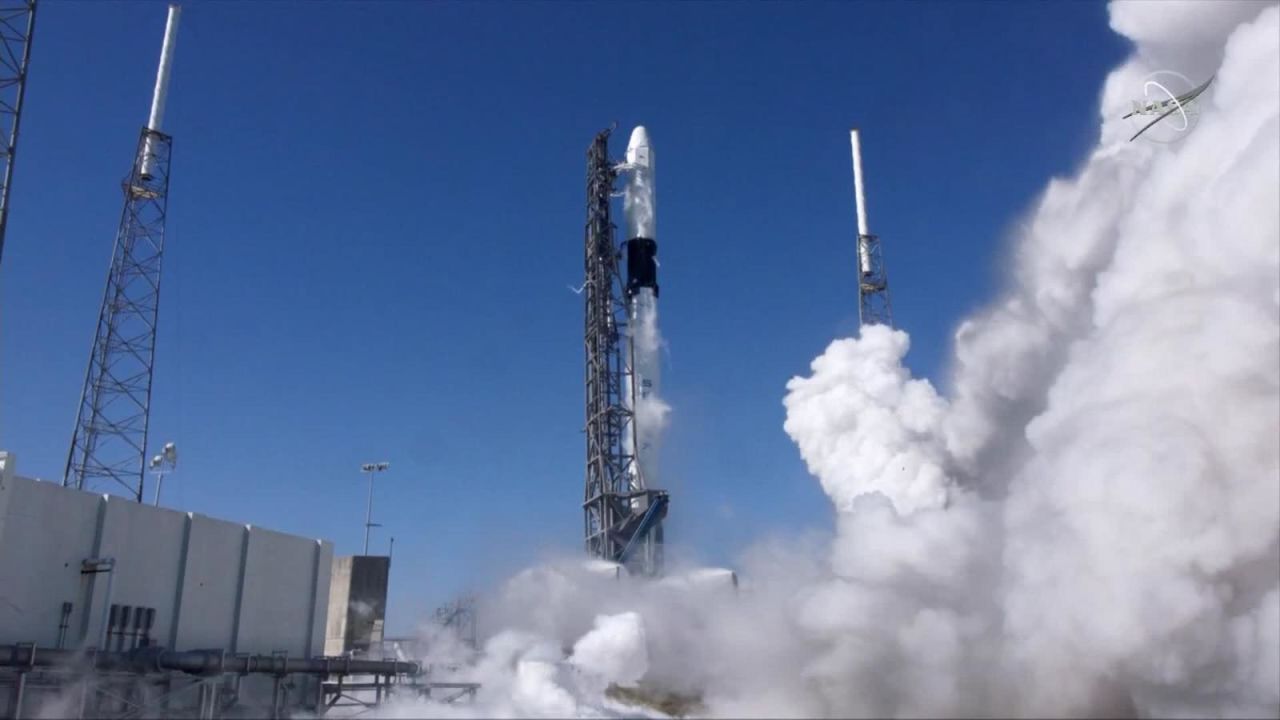 CNNE 741173 - spacex envia ratones musculosos al espacio