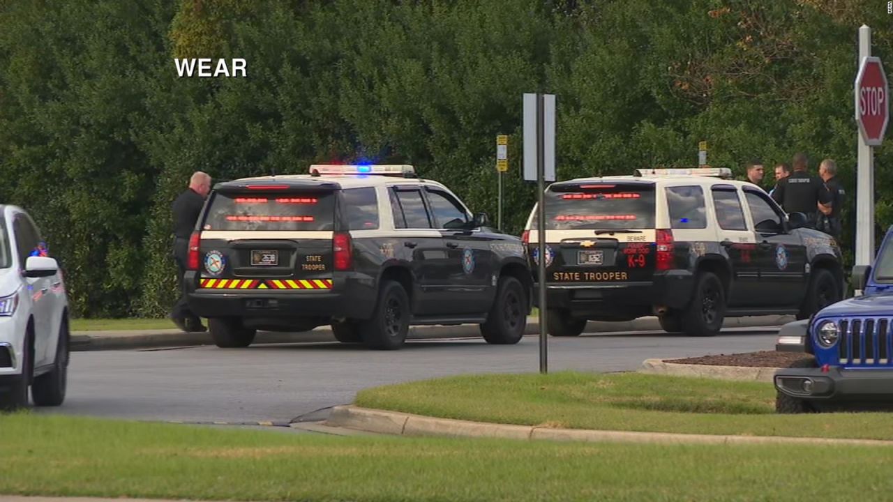 CNNE 741630 - abaten al atacante del tiroteo en pensacola