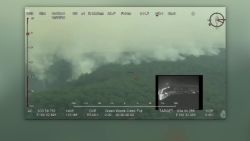 CNNE 741824 - imagenes aereas de incendio forestal cercano a sydney