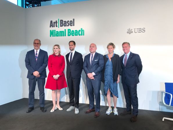 Presentación oficial de la nueva edición de ArtBasel en Miami Beach por parte de autoridades locales, organizadores y patrocinadores.