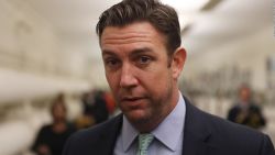 CNNE 741877 - duncan hunter admite malversar usd$ 200 mil de fondos