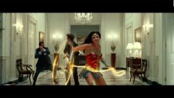 CNNE 742544 - avance de "wonder woman" genera expectativas