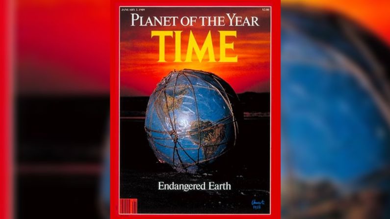 1989, El Planeta del Año -- Ese año Time llamó la atención sobre el riesgo que corría el planeta Tierra por el calentamiento global y la contaminación.