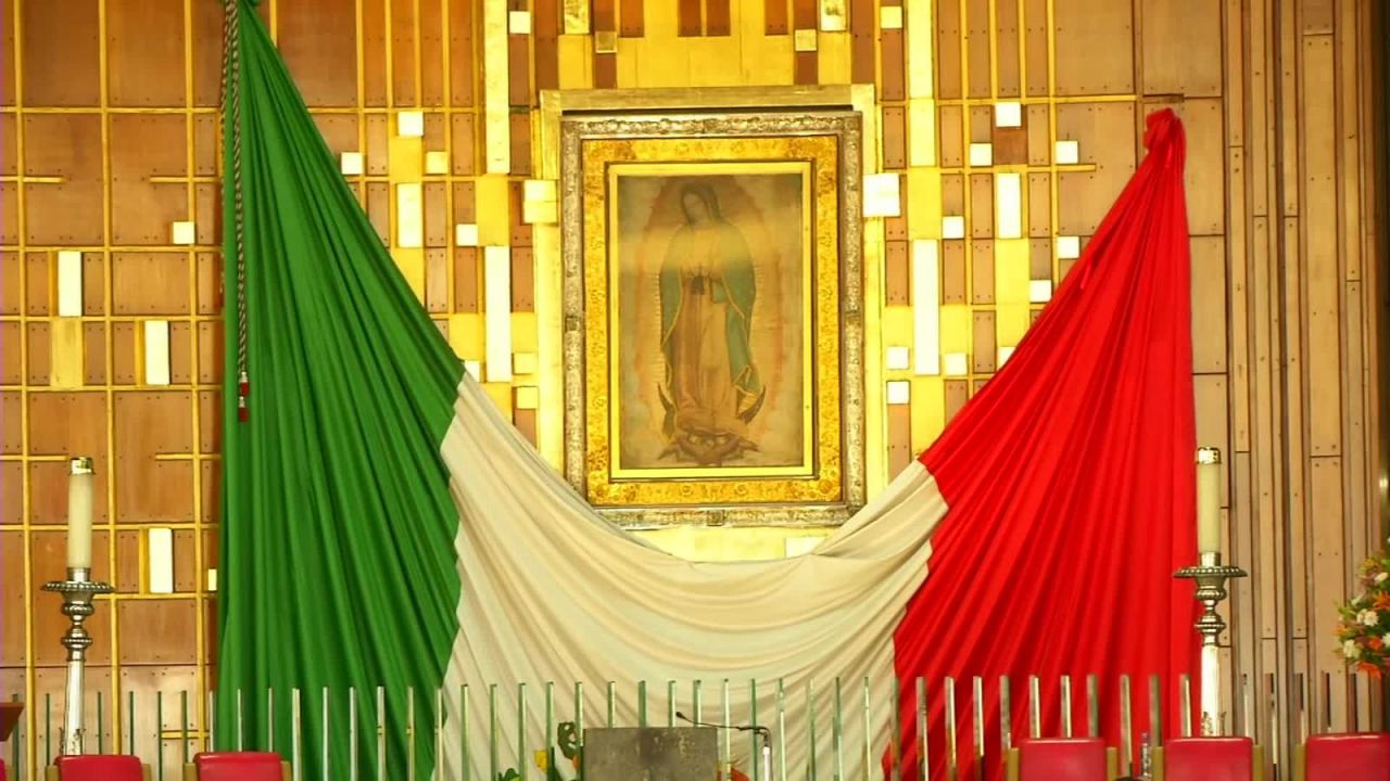 CNNE 744697 - miles de feligreses realizan su peregrinacion a la basilica de guadalupe