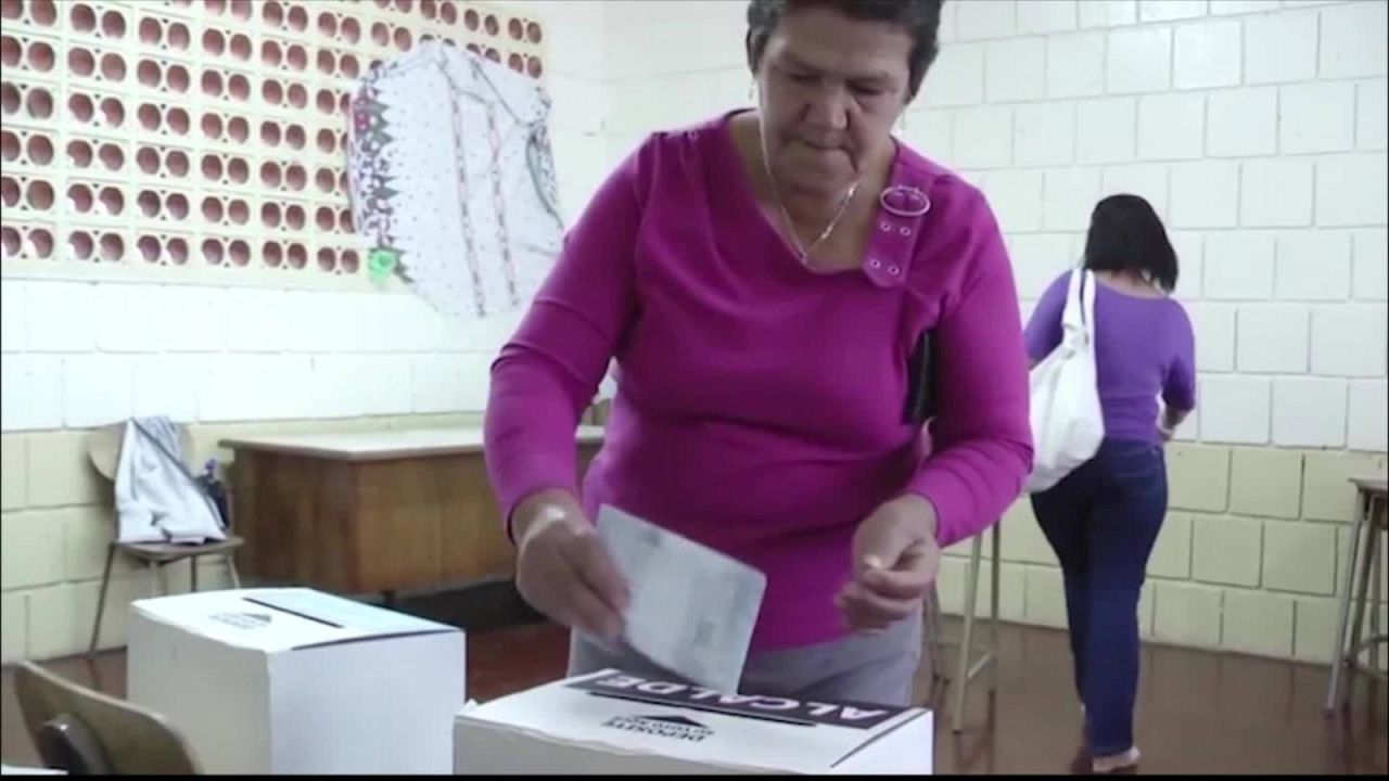 CNNE 745529 - costa rica- suspenden campanas de elecciones municipales