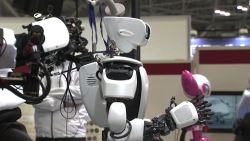 CNNE 748497 - este robot puede ayudar a cuidar personas ancianas