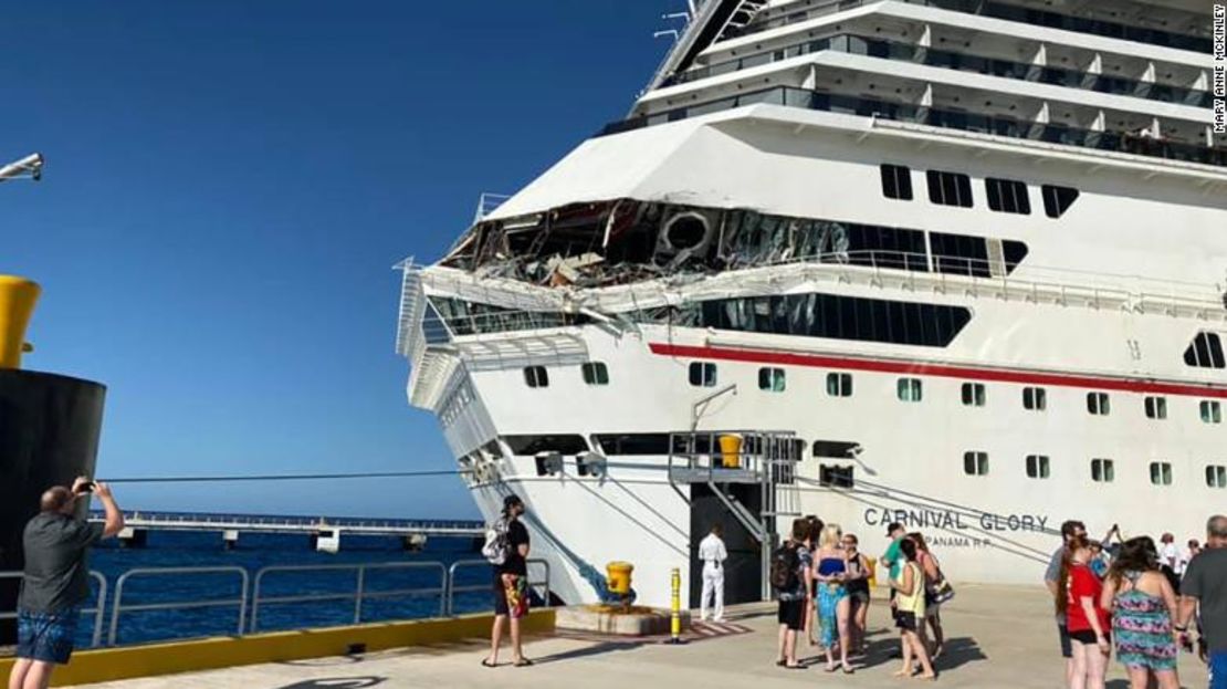 CNNE 748550 - 191220115256-cruise-crash-cozumel-exlarge-169