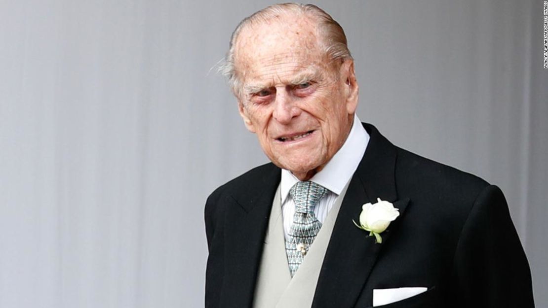 El príncipe Felipe es visto en la boda de su nieta, la princesa Eugenia y Jack Brooksbank, en octubre de 2018. Alastair Grant / WPA Pool / Getty Images