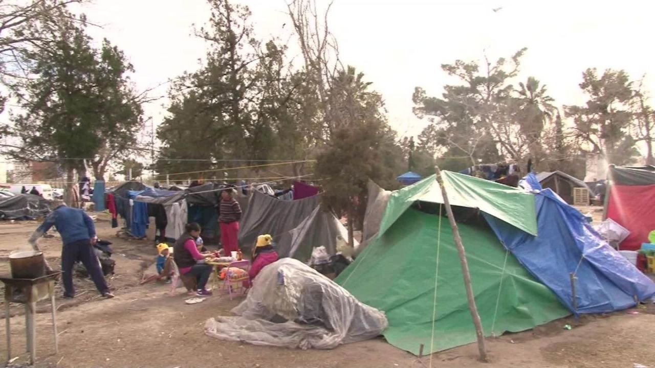 CNNE 748863 - brutal frio amenaza vidas de migrantes en ciudad juarez