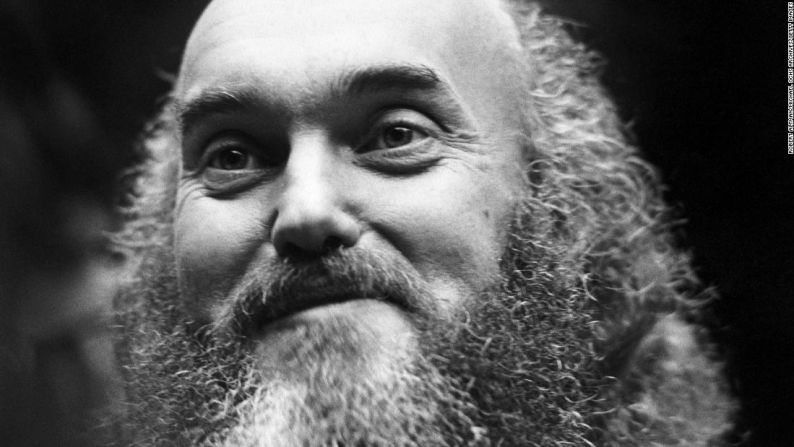 Baba Ram Dass, pionero de la investigación psicodélica, autor best-seller y gurú de la Nueva Era murió el 23 de diciembre.