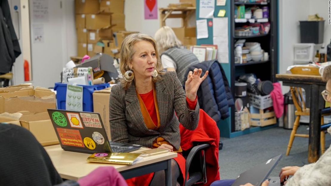 Gail Bradbrook en la oficina de Extinction Rebellion en el este de Londres.