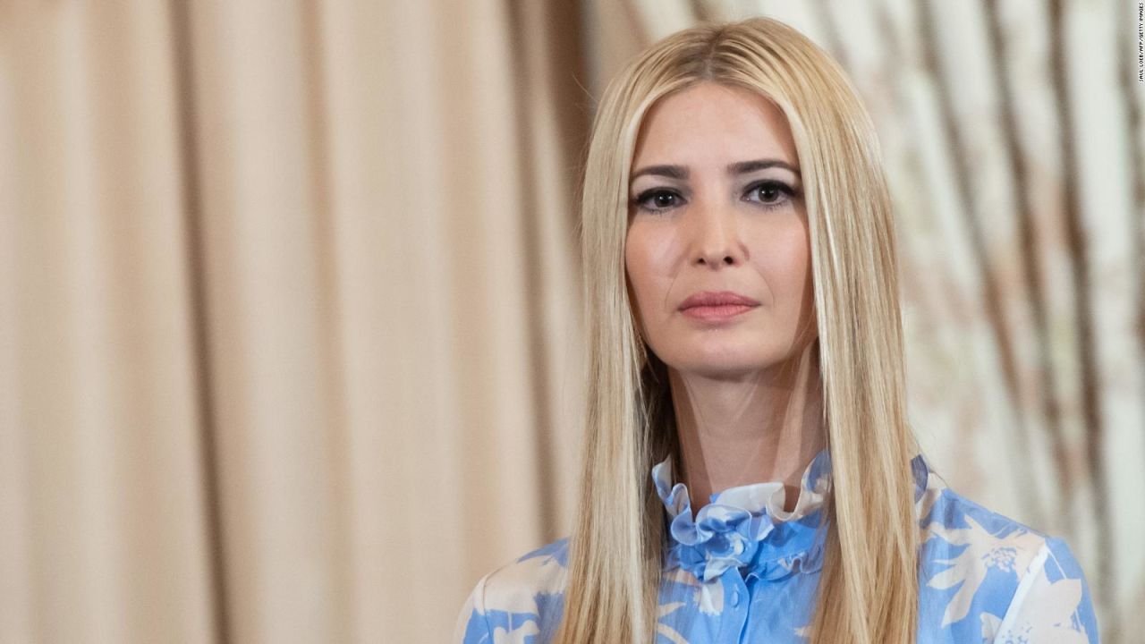 CNNE 754450 - ivanka trump causa polemica en el ces