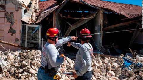 CNNE 756053 - cnn puerto rico terremoto