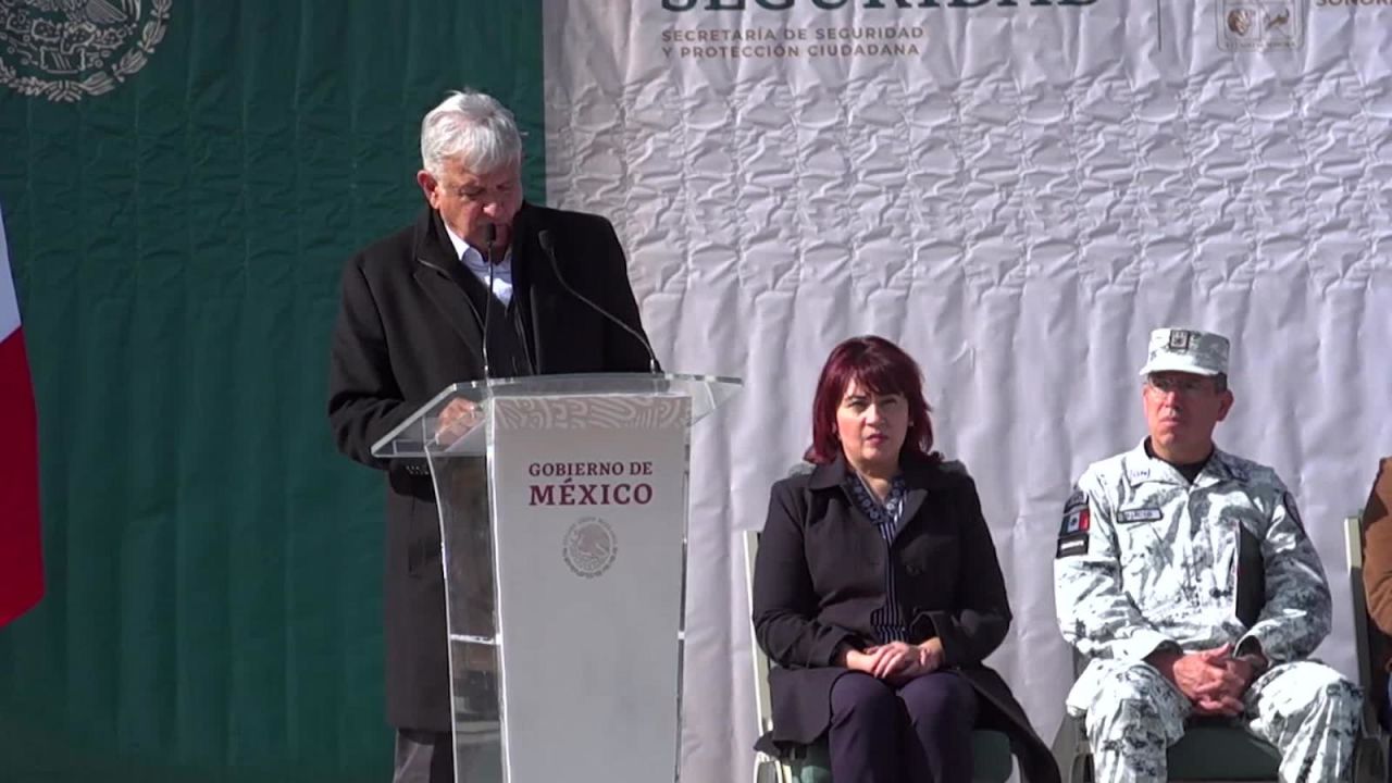 CNNE 757631 - amlo se reune con las familias lebaron y langford