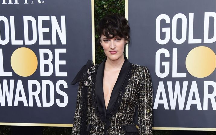 Phoebe Waller-Bridge, escritora y actriz de la premiada "Fleabag", se arriesgó con este traje de pantalón y americana.