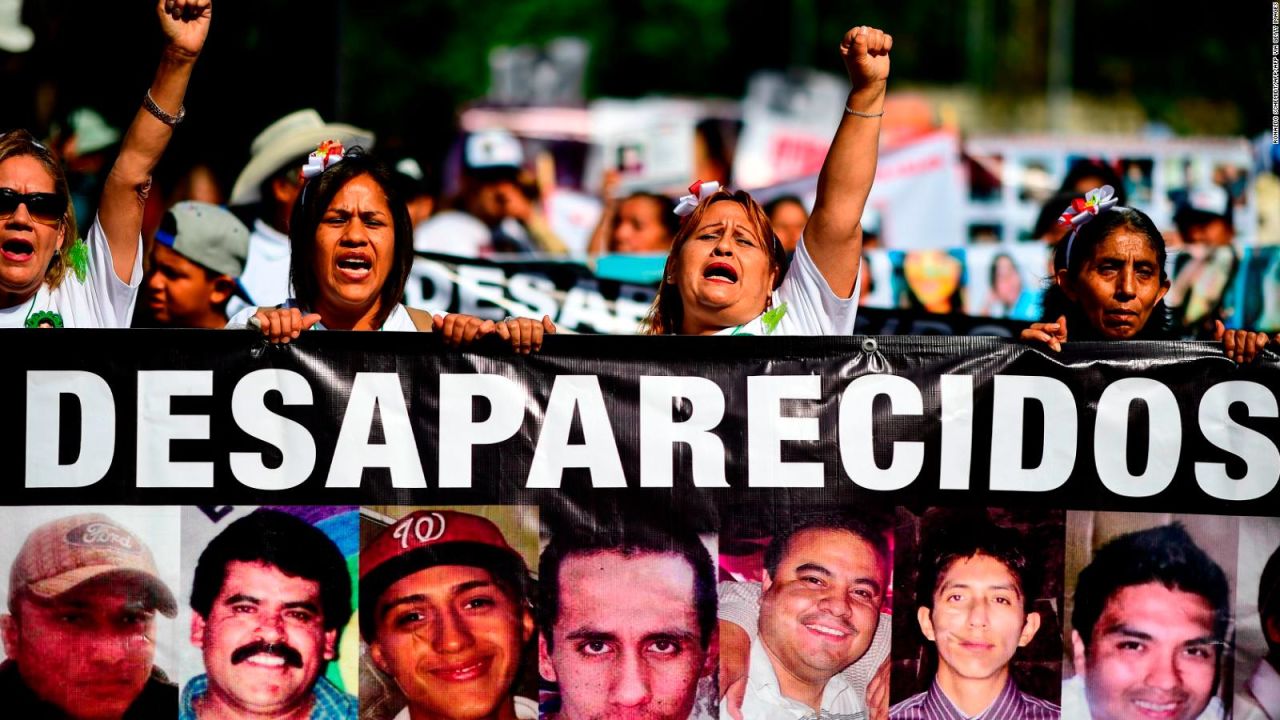 CNNE 758300 - ¿cuan implicadas estan las autoridades en las desapariciones en mexico?