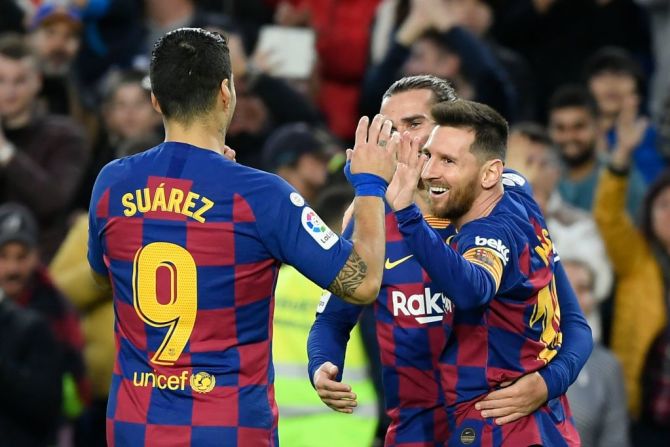 El FC Barcelona fue el equipo más valioso del fútbol internacional para la temporada 2018/2019. Sus ingresos fueron de 935,9 millones de dólares. Los ingresos son contados a partir de venta de tickets para los partidos, derechos de transmisión y fuentes comerciales. No incluye las transacciones con jugadores.