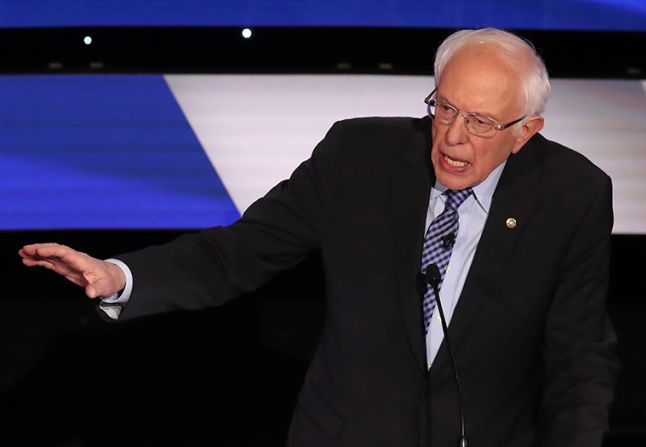 Senador Bernie Sanders. 77 años. Vermont.