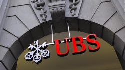 CNNE 762963 - ubs no alcanzo sus objetivos financieros para el 2019