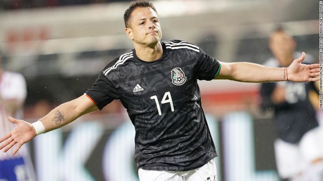 Chicharito con la selección mexicana.